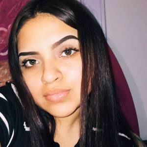 Meet your Posher, Evelyn